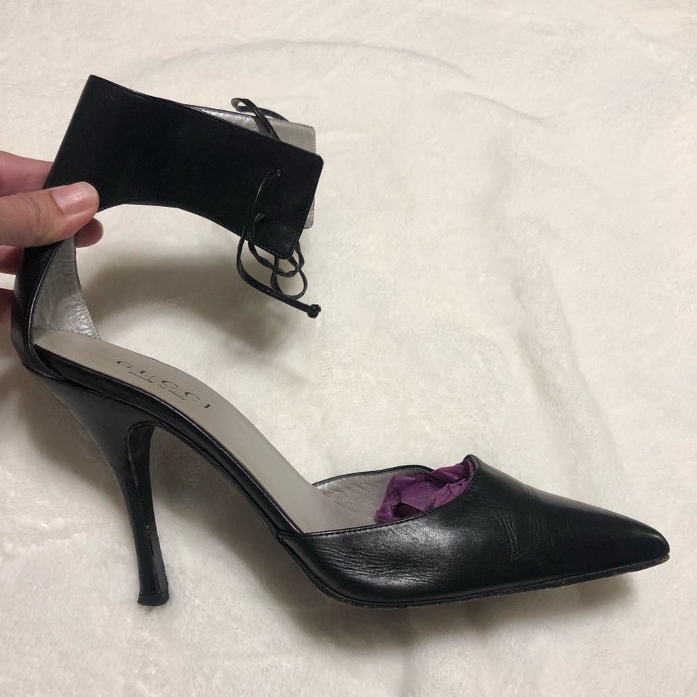 Vintage RARE Gucci leather stiletto kitten high heels